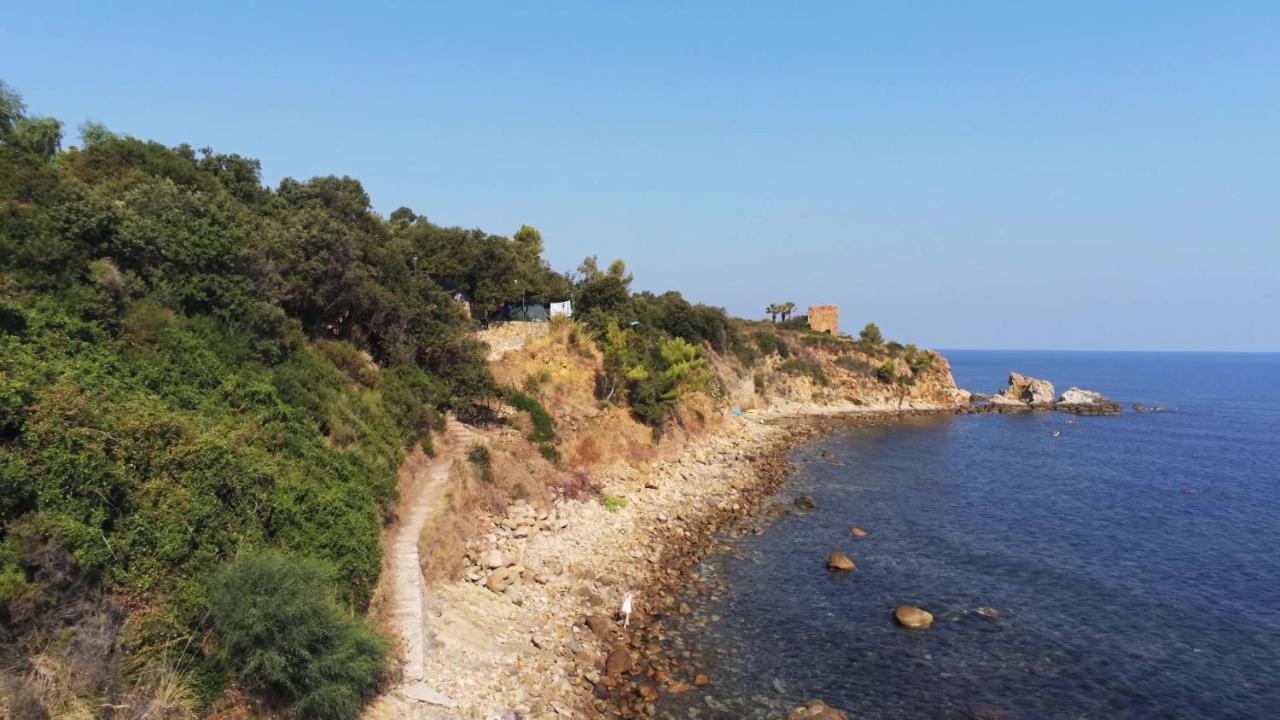 Camping & Village Rais Gerbi Pollina Exteriér fotografie