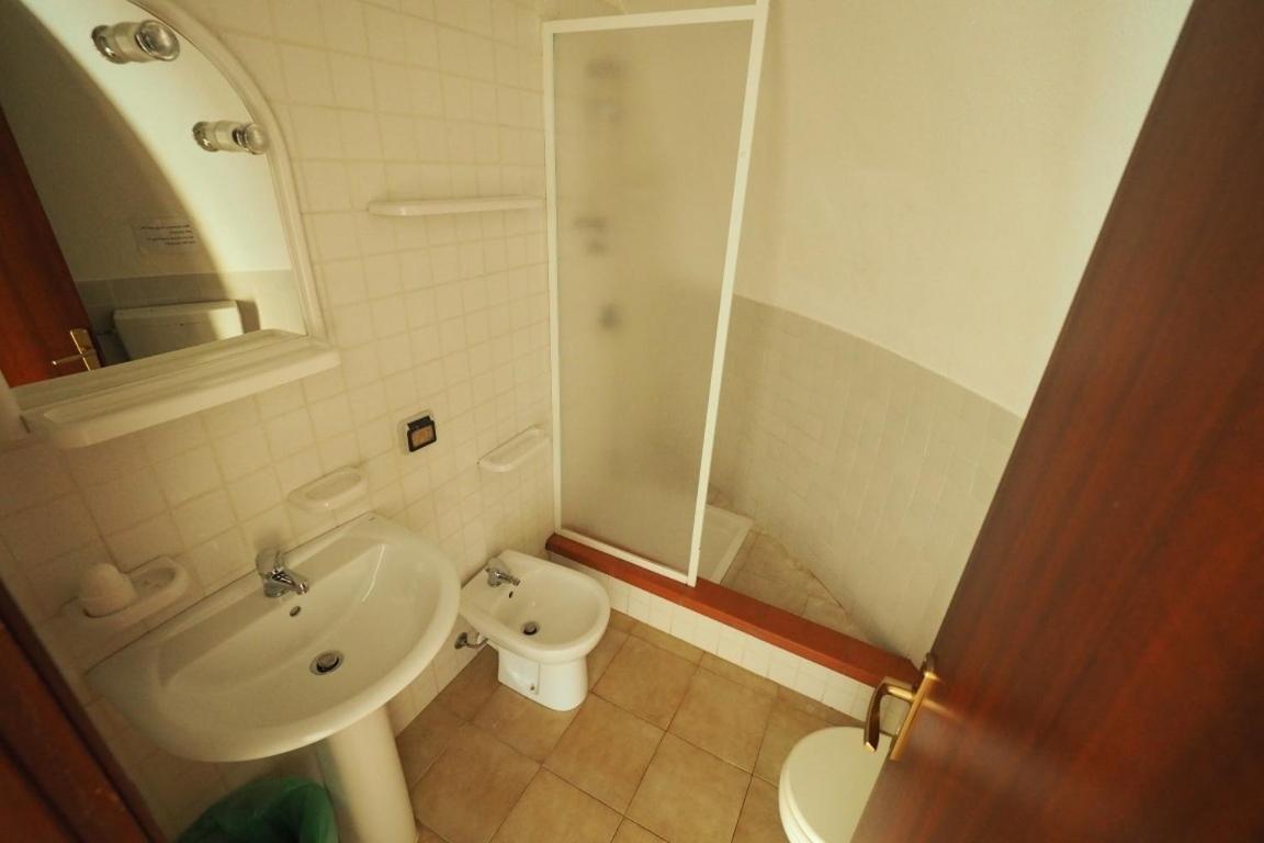 Camping & Village Rais Gerbi Pollina Exteriér fotografie